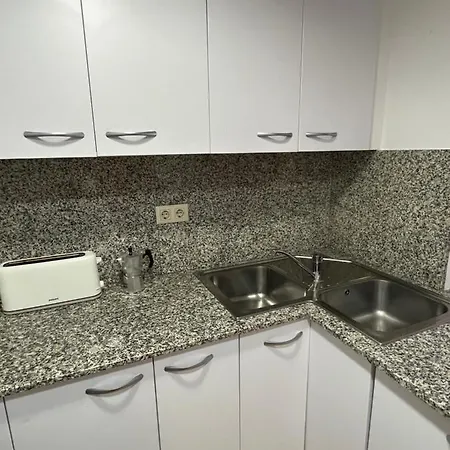 Daire Apartament A La Vora Del Mar