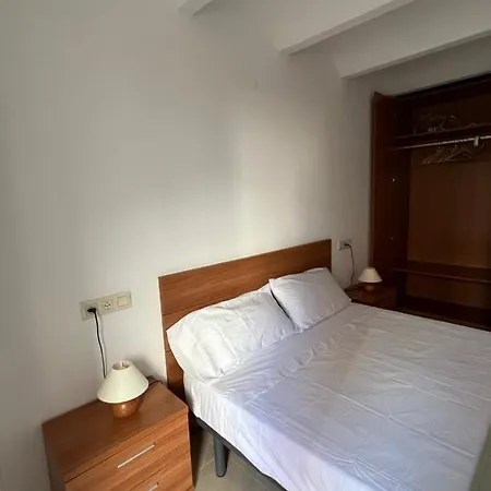 Apartament A La Vora Del Mar Roses
