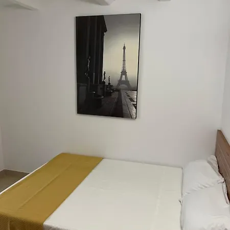 Daire Apartament A La Vora Del Mar