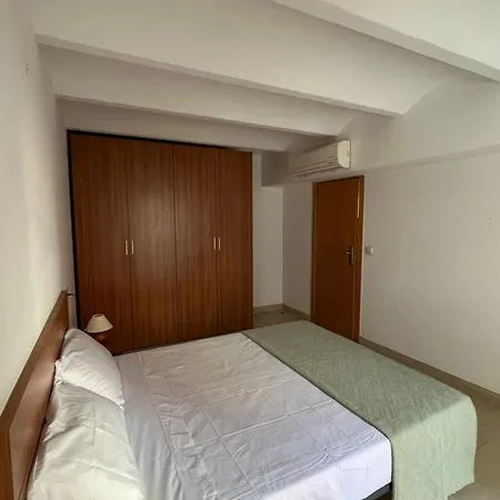 Daire Apartament A La Vora Del Mar Roses